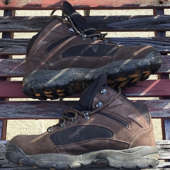 Hi Tec 🥾 boots - Picture 4 of 8